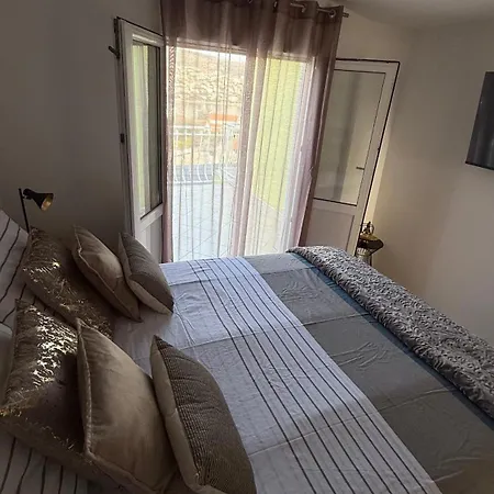 Petar - Parking And Seaview Apartamento *