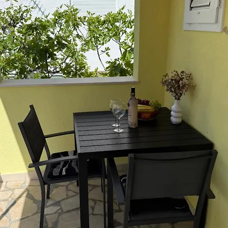 Petar - Parking And Seaview Apartamento *