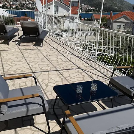 Petar - Parking And Seaview Apartamento *