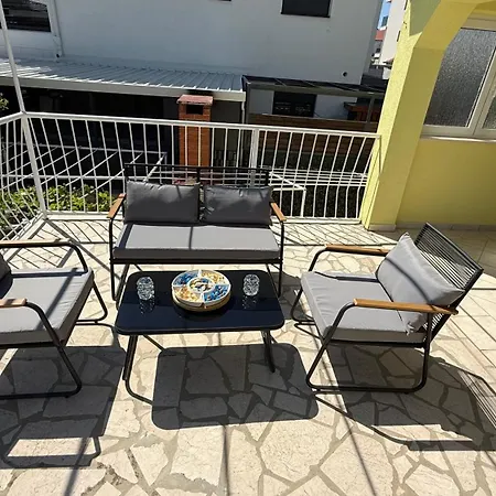 Petar - Parking And Seaview * Trogir