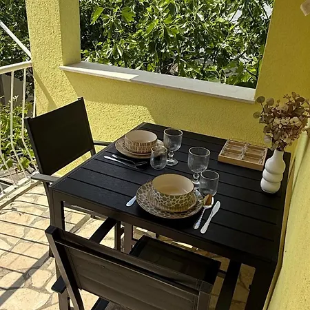 Petar - Parking And Seaview Apartamento *