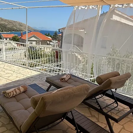 Apartment Petar - Parking And Seaview