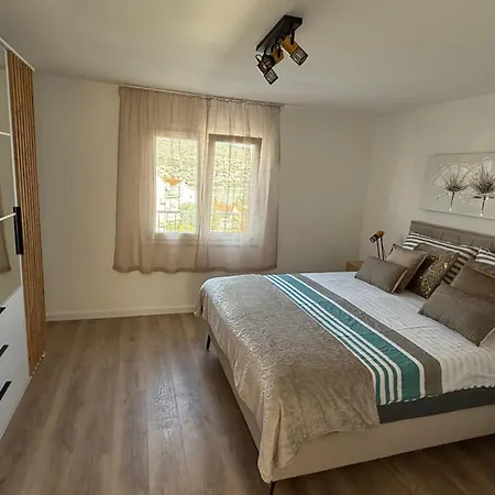 Petar - Parking And Seaview Apartament Trogir